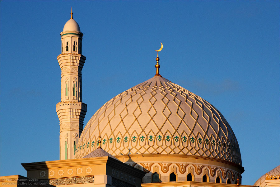 Купол мечети Хазрет Султан